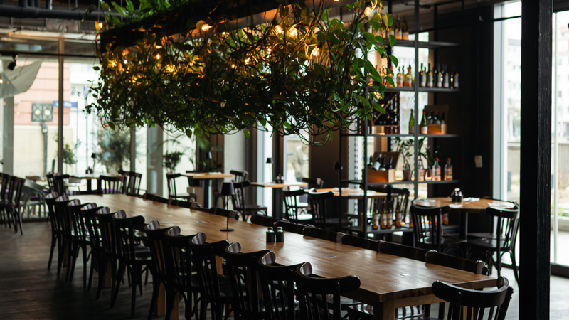 ORZO Wrocław, Plac Nowy Targ 28 — restauracja